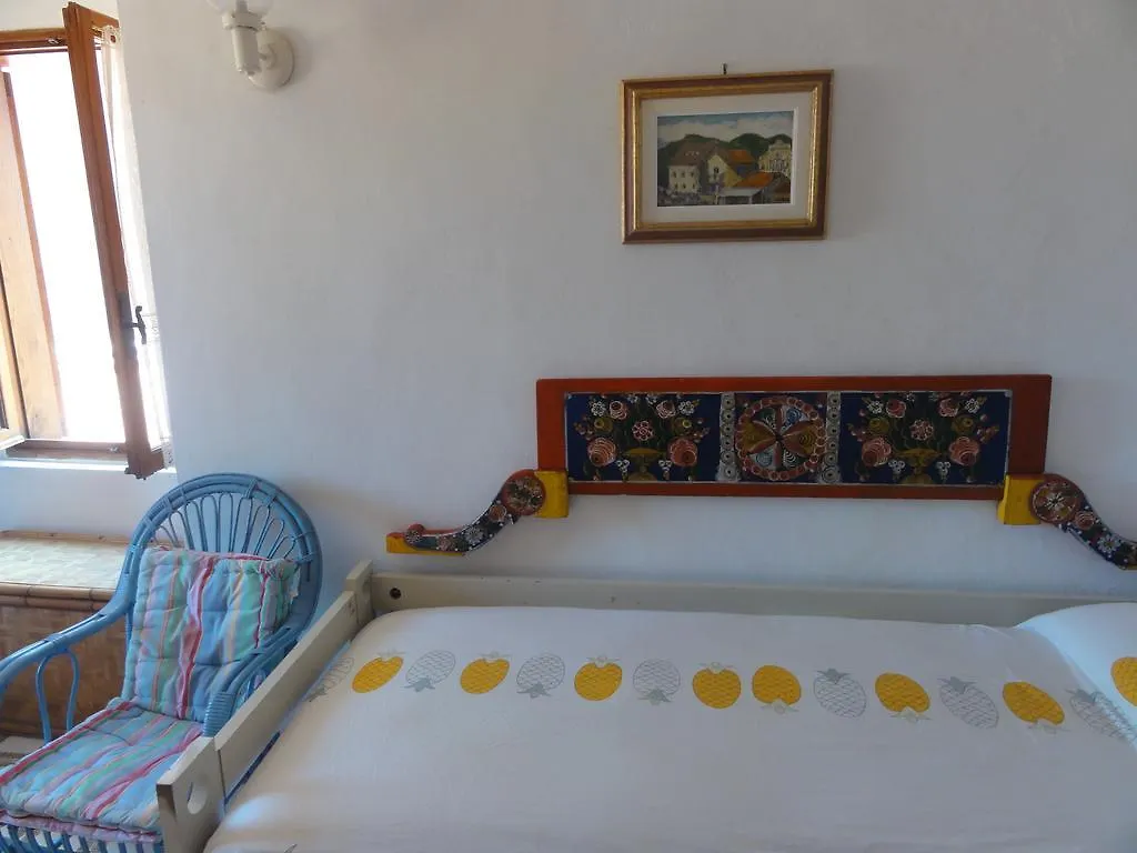Terratetto Indipendente Capraia Apartment