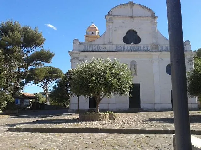 Terratetto Indipendente Capraia Apartment
